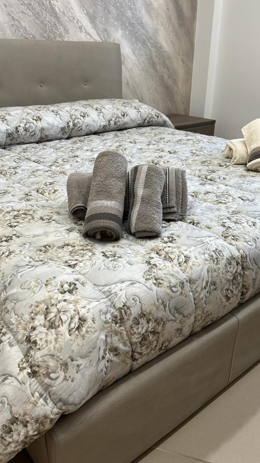 Casa Vacanza Helios Leonforte Kültér fotó