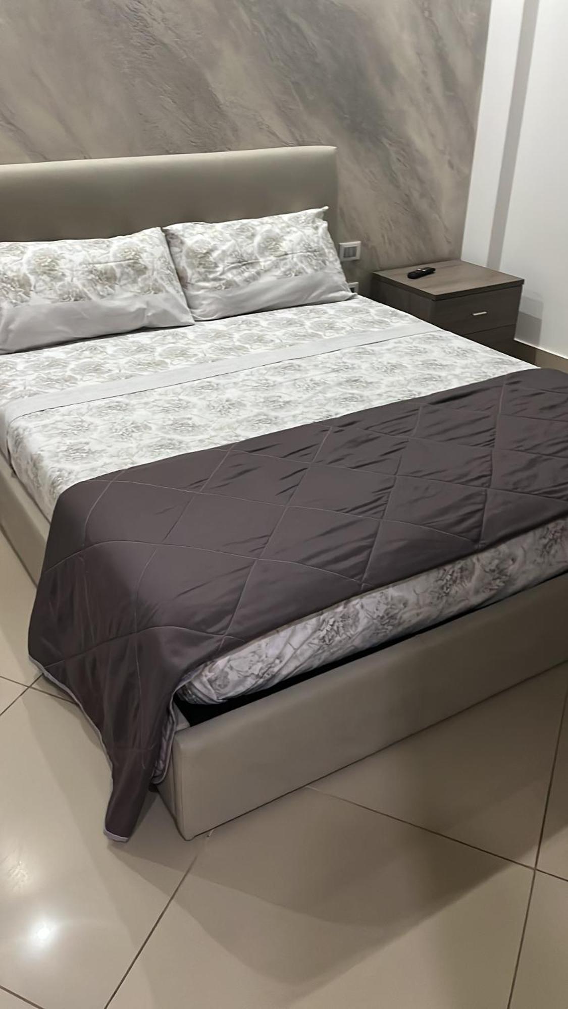 Casa Vacanza Helios Leonforte Kültér fotó